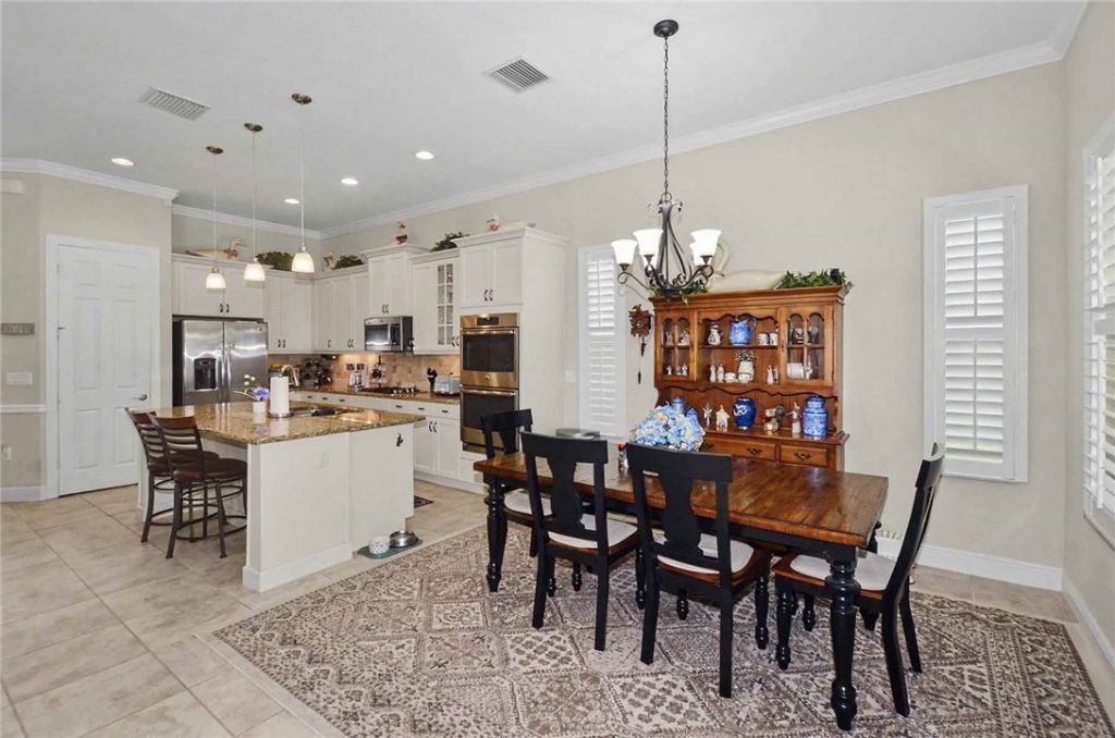 733 SW Fortunella Circle, Vero Beach, FL 32968 Photo