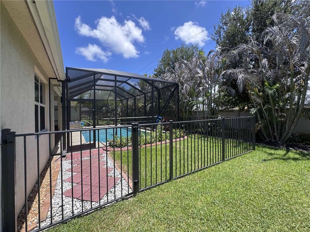 733 SW Fortunella Circle, Vero Beach, FL 32968 Photo