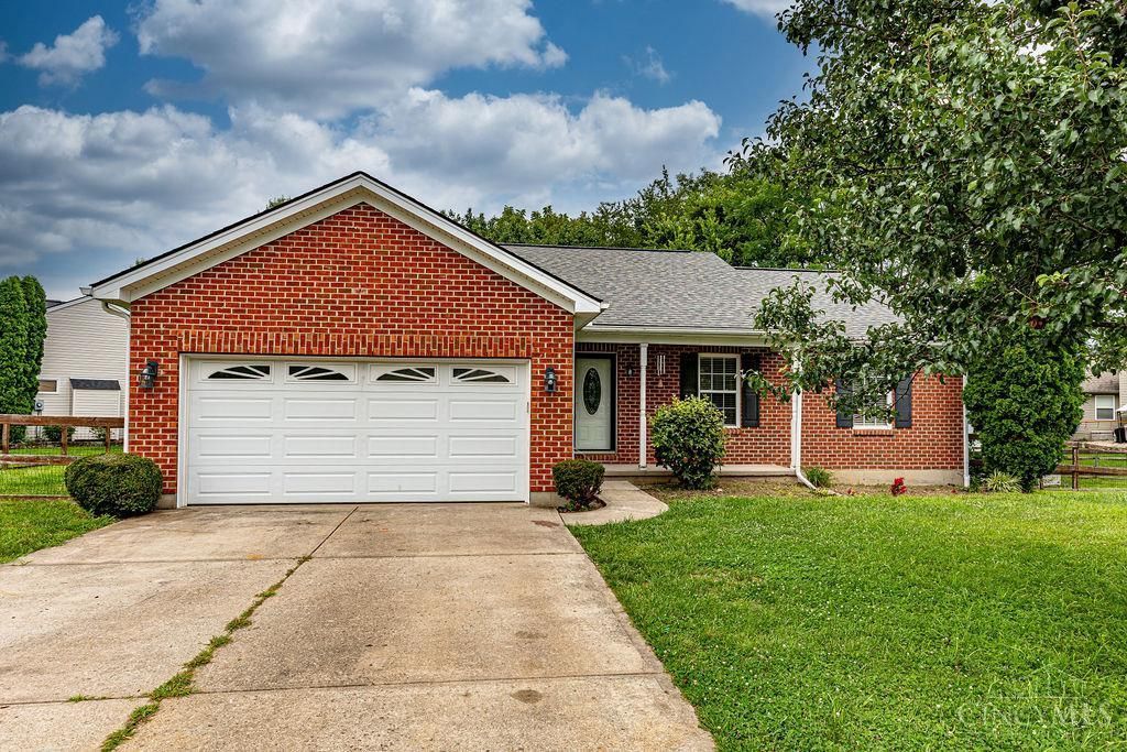 1550 Clearbrook Lane, Amelia, OH 45102 Main Photo