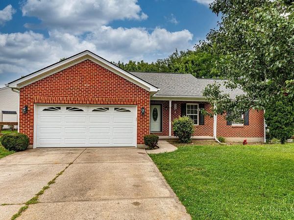 1550 Clearbrook Lane, Amelia, OH 45102