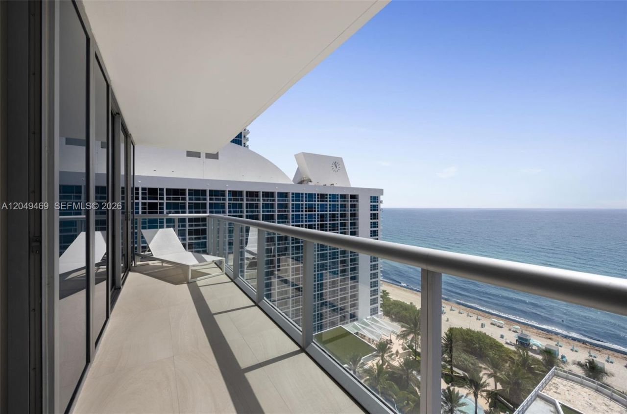 6799 Collins Ave , Unit 1402, Miami Beach, FL 33141 Photo