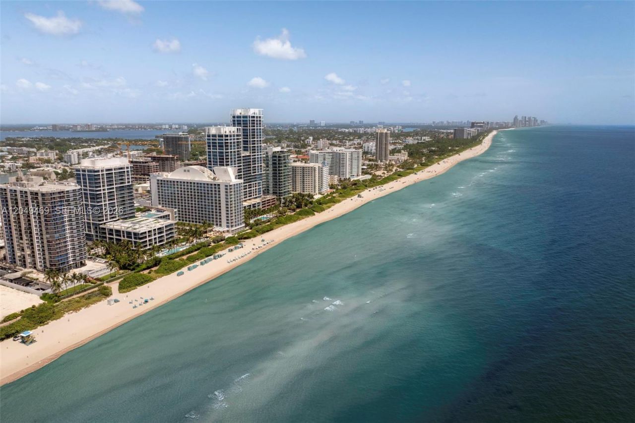 6799 Collins Ave , Unit 1402, Miami Beach, FL 33141 Photo