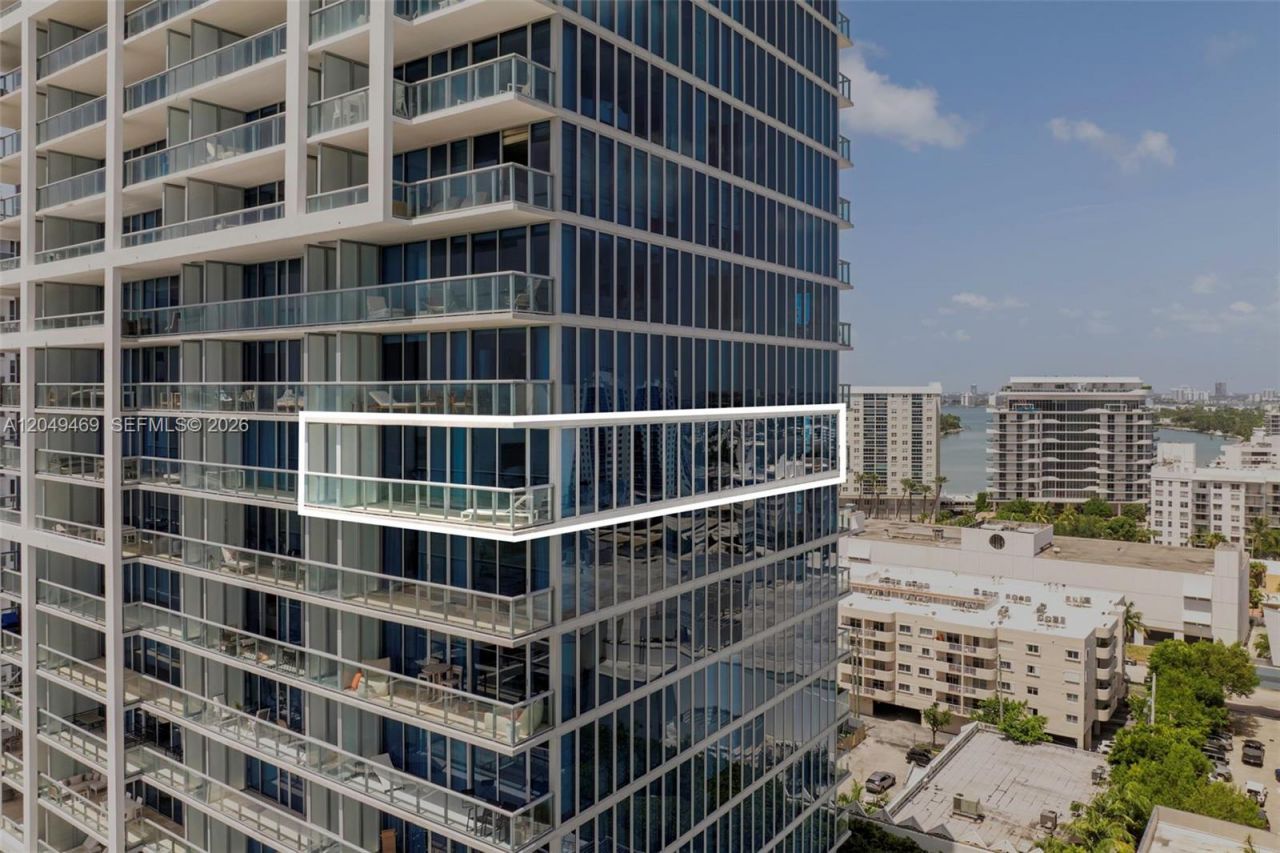 6799 Collins Ave , Unit 1402, Miami Beach, FL 33141 Photo