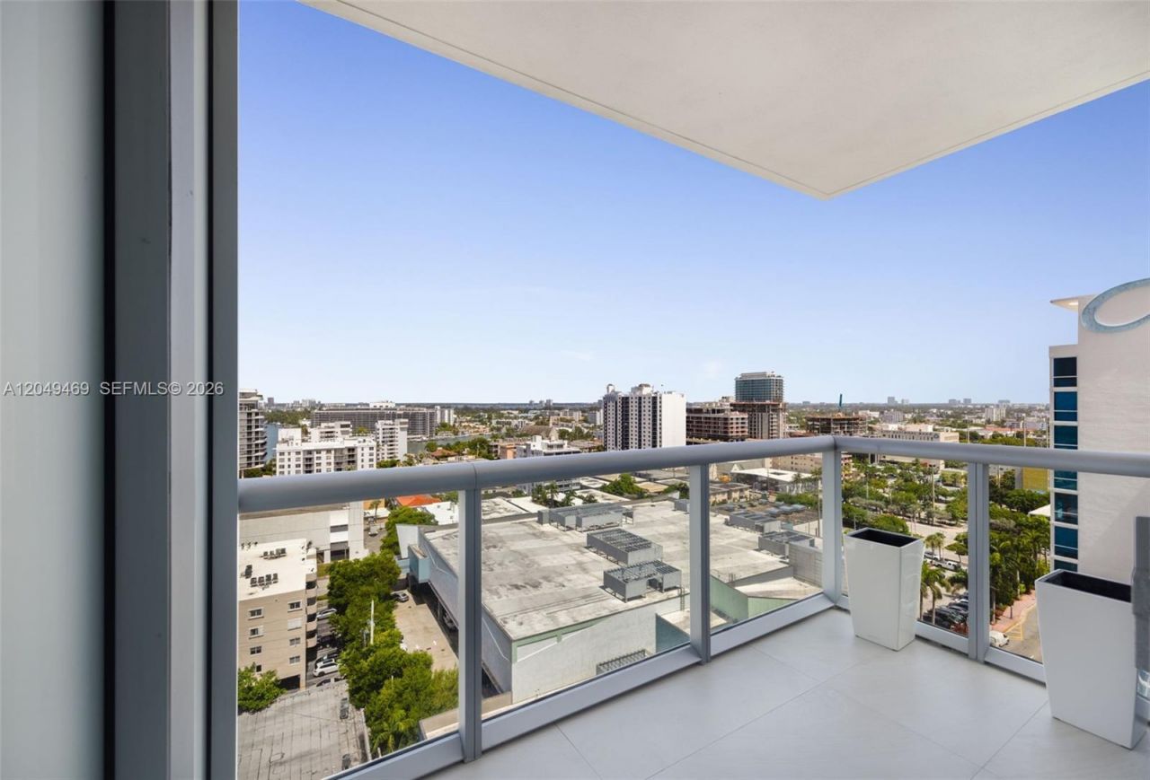 6799 Collins Ave , Unit 1402, Miami Beach, FL 33141 Photo