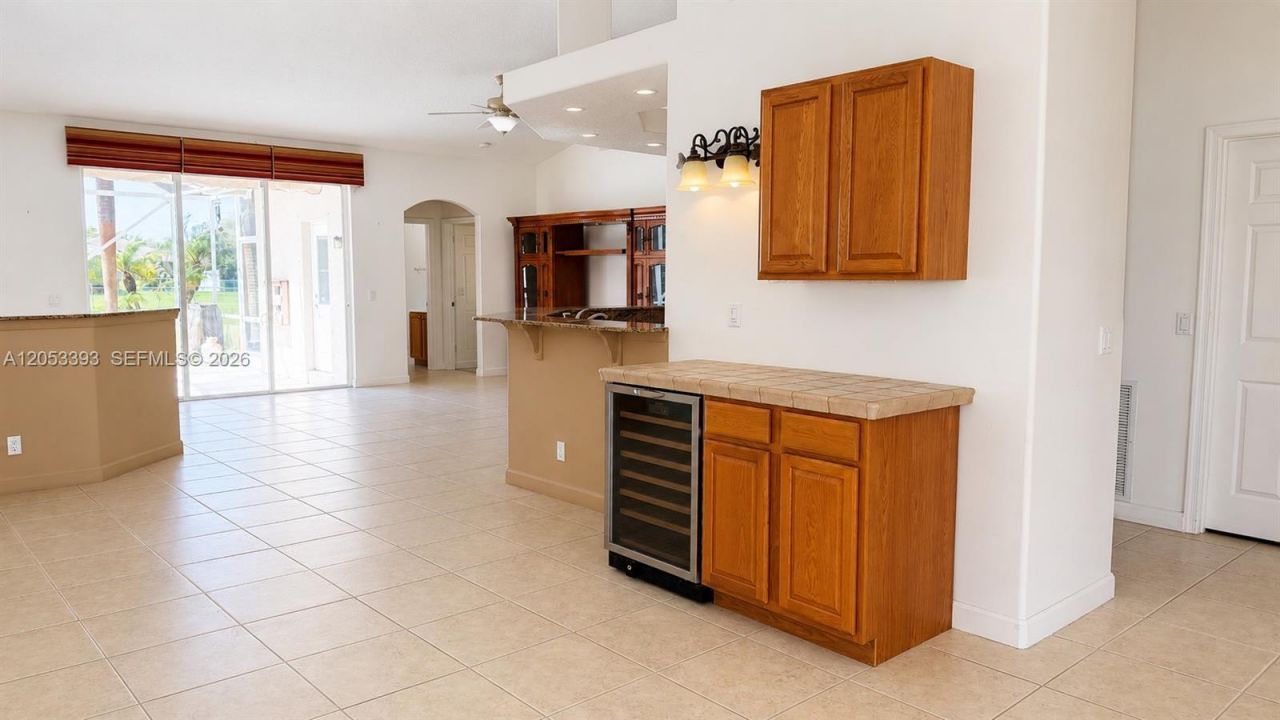 1860 SE Gaskins Cir , Port Saint Lucie, FL 34952 Photo