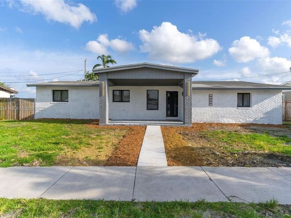 11850 SW 206th Ter , Miami, FL 33177