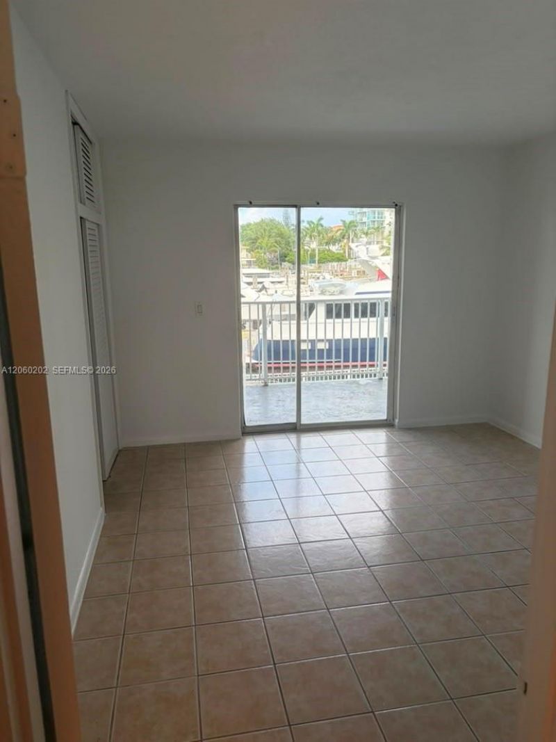 7917 West Dr, Unit 16, North Bay Village, FL 33141 Photo
