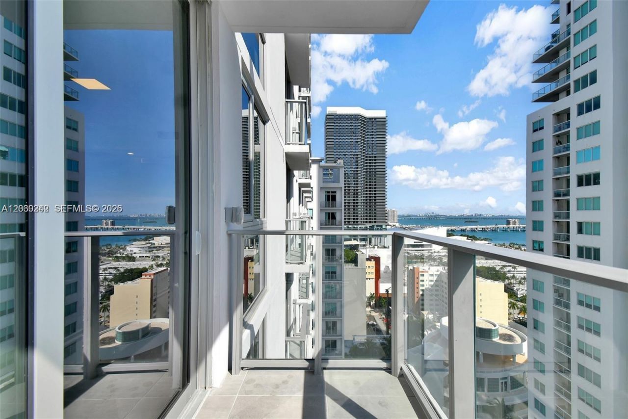 227 NE 2nd St , Unit 2000, Miami, FL 33132 Photo