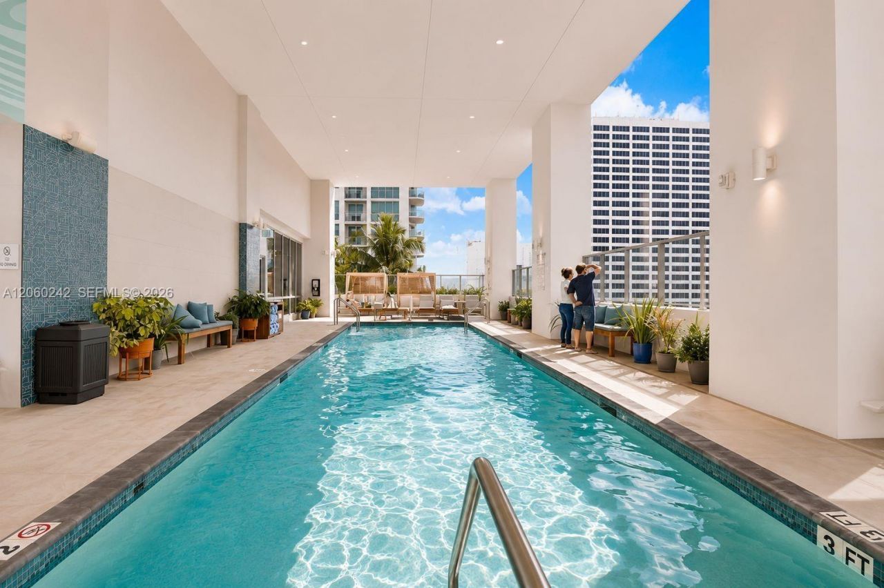 227 NE 2nd St , Unit 2000, Miami, FL 33132 Photo
