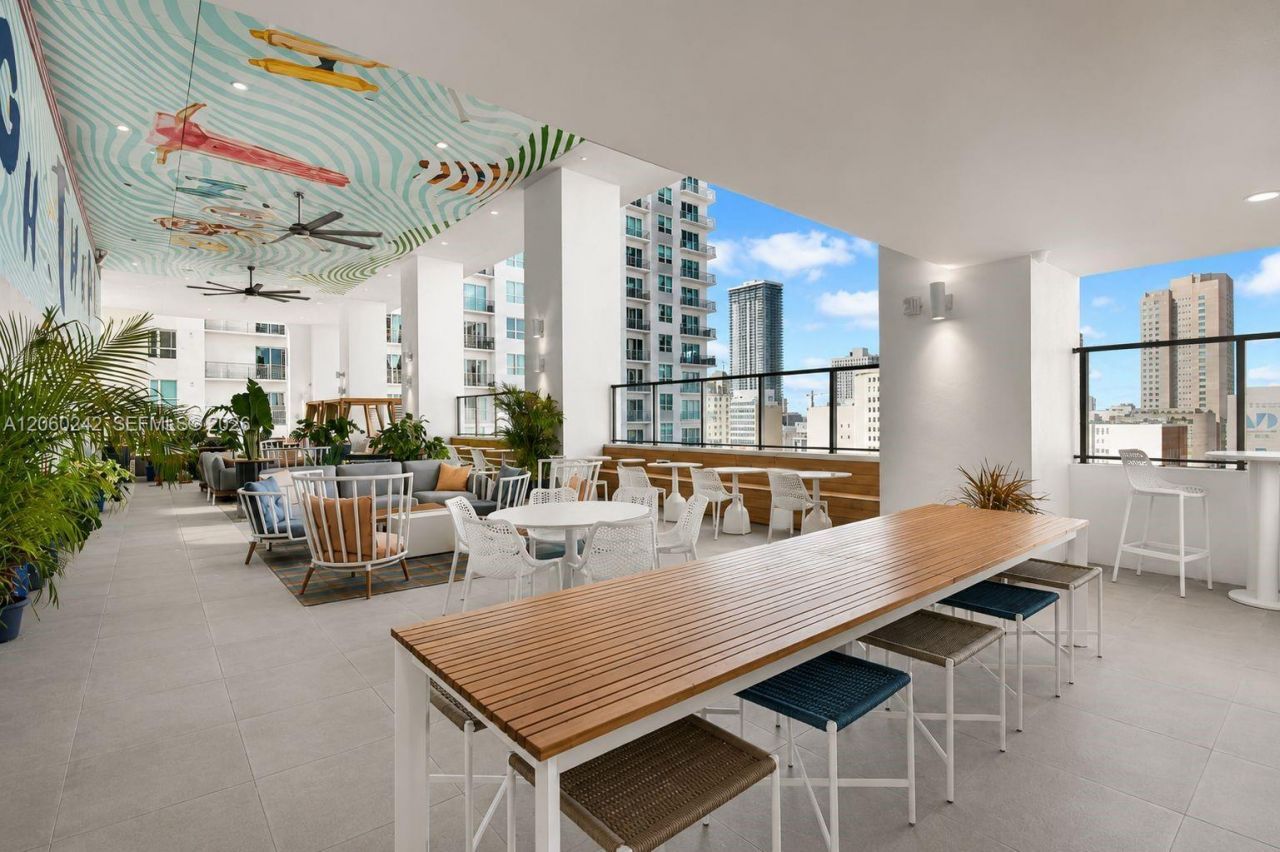 227 NE 2nd St , Unit 2000, Miami, FL 33132 Photo