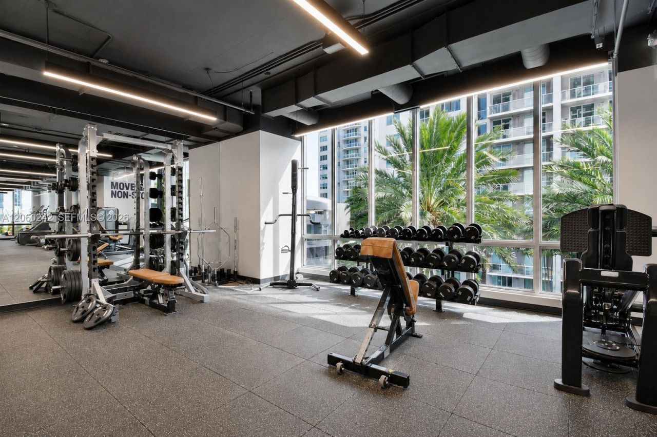 227 NE 2nd St , Unit 2000, Miami, FL 33132 Photo