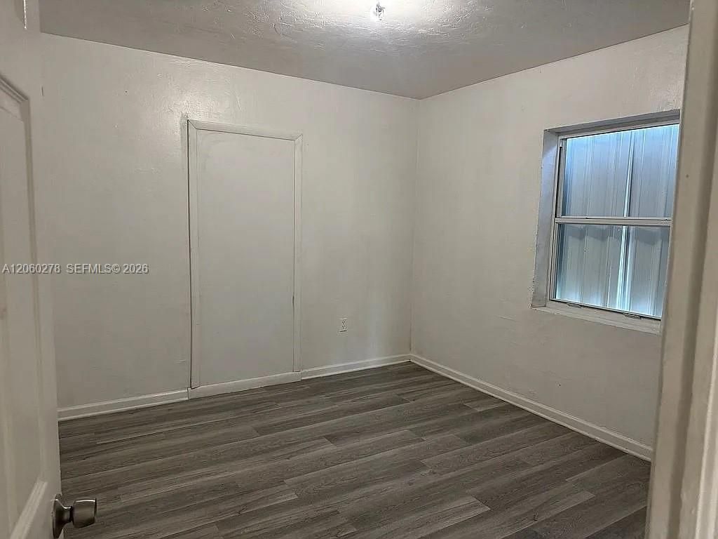 1501 NW 42nd St , Miami, FL 33142 Photo