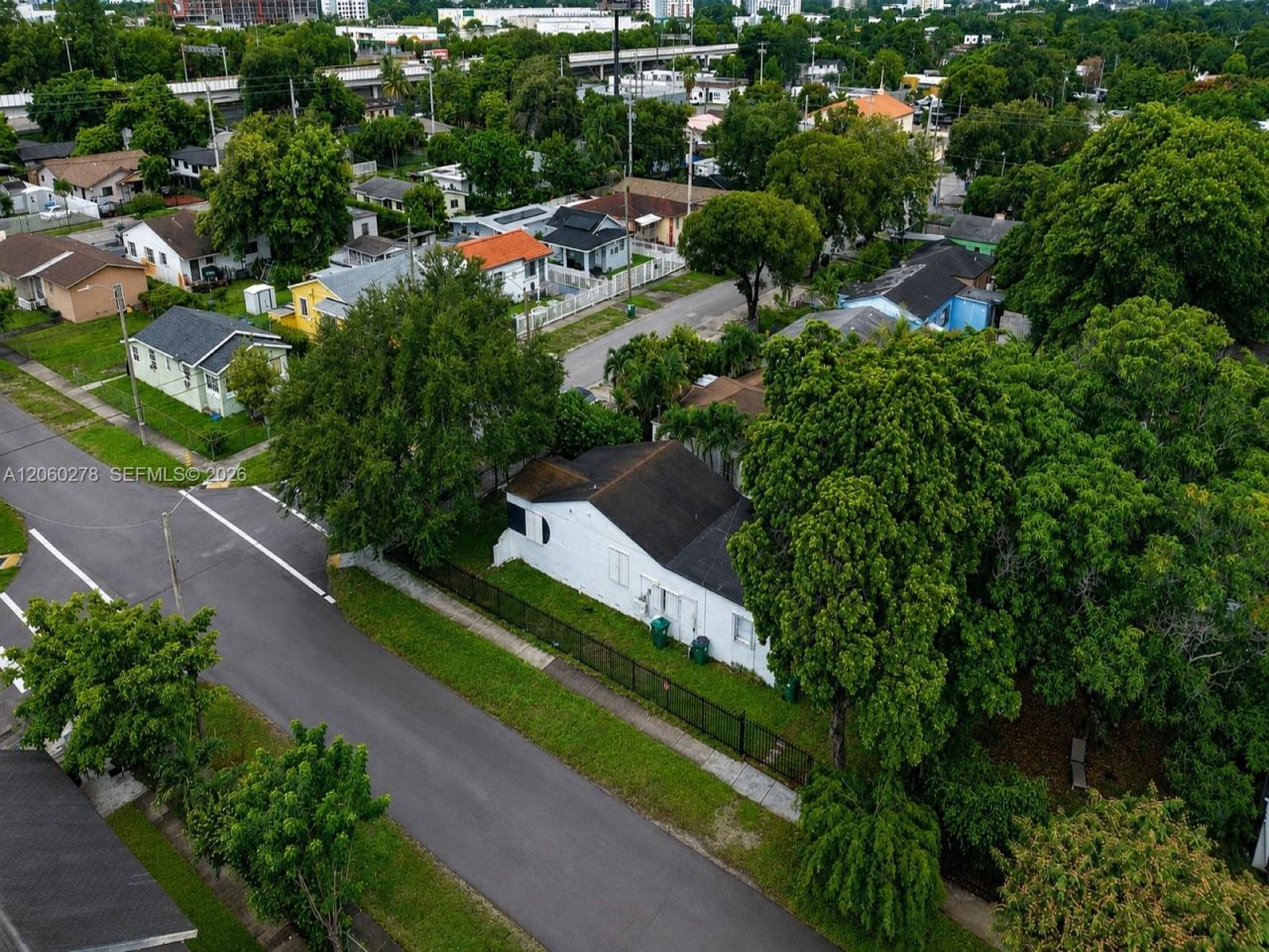 1501 NW 42nd St, Miami, FL 33142 Photo