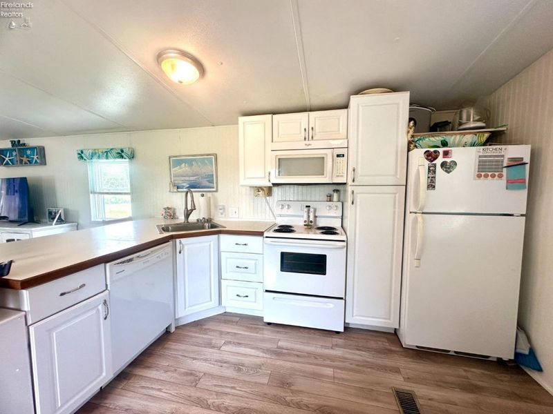 5798 N Humphrey Road, Oak Harbor, OH 43449 Photo 16