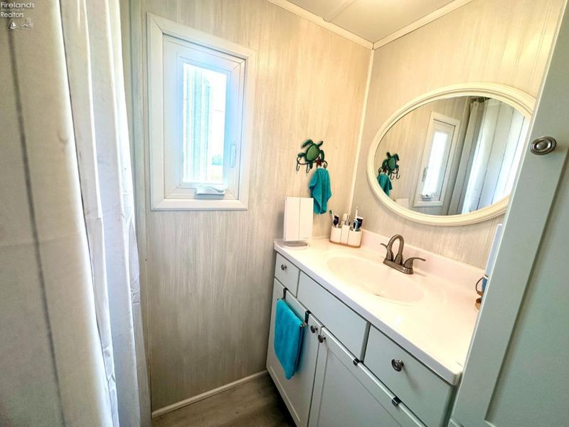 5798 N Humphrey Road, Oak Harbor, OH 43449 Photo 6