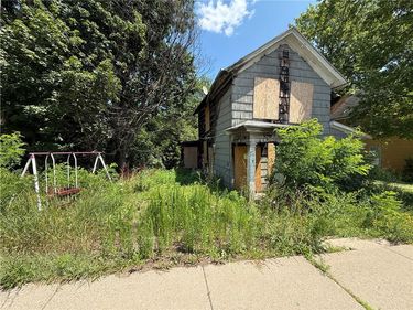 56 Cherry Street, Lyons, NY 14489
