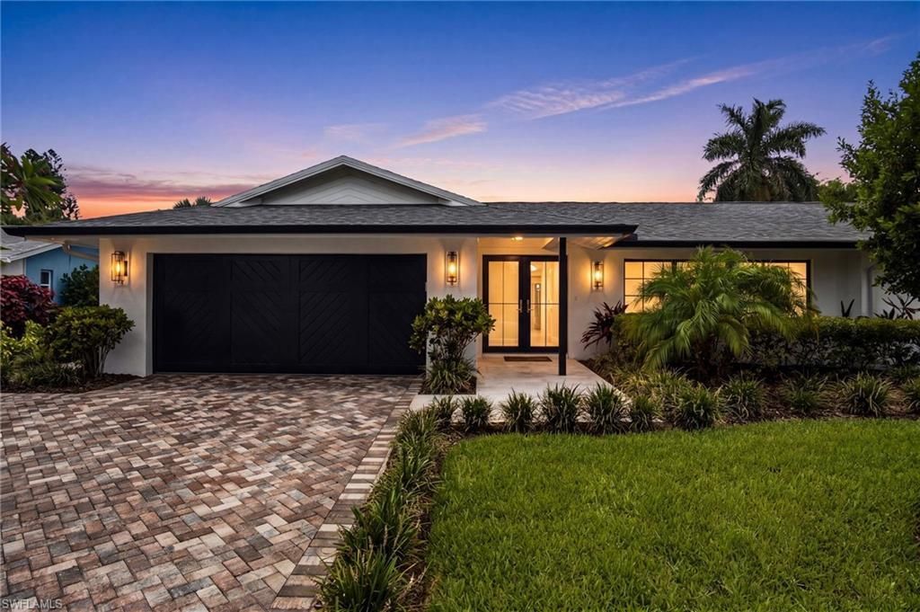 664 Pompano Dr , Naples, FL 34110 Photo