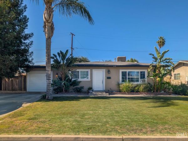 330 E Orange Avenue, Shafter, CA 93263