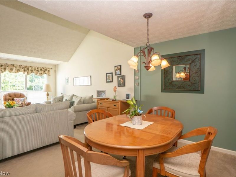 1848 Southpointe Circle NE, Canton, OH 44714 Photo 11