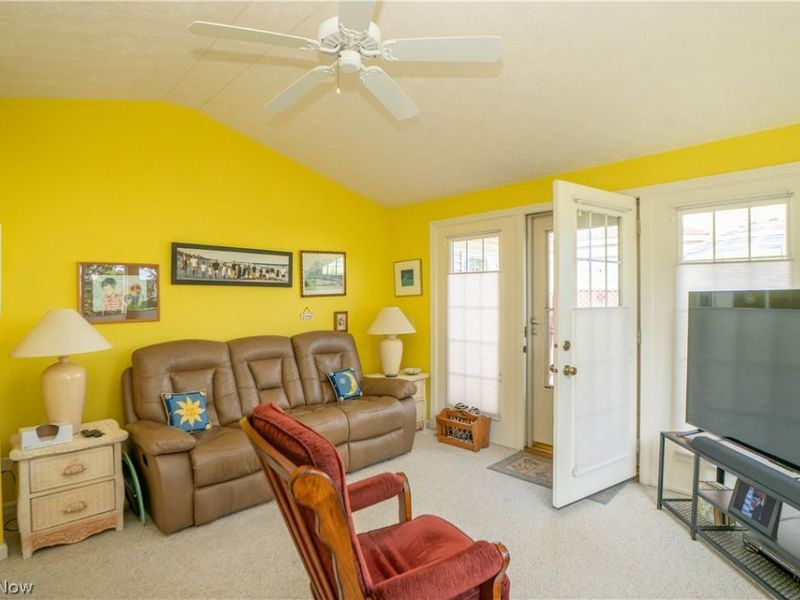 1848 Southpointe Circle NE, Canton, OH 44714 Photo 18