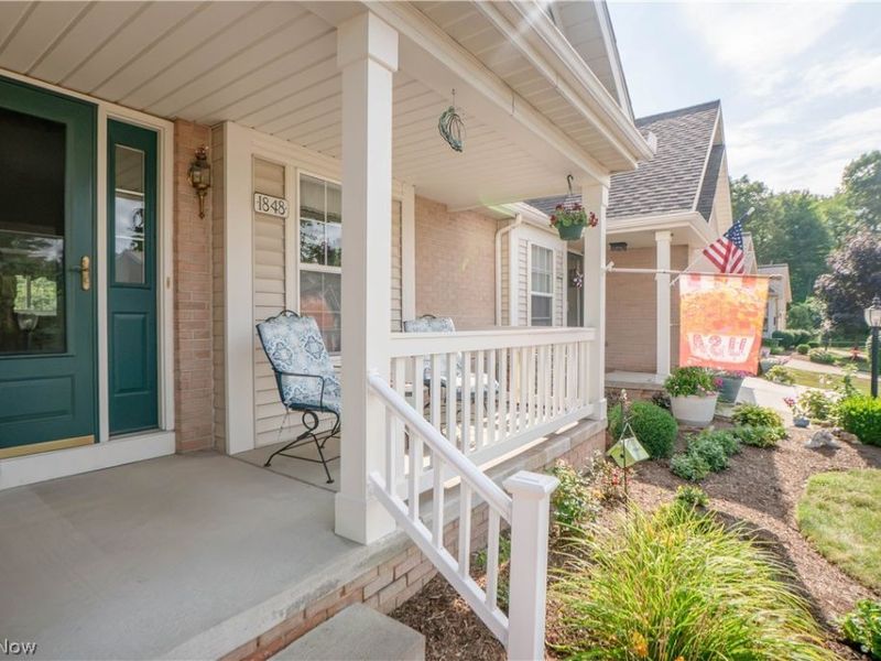1848 Southpointe Circle NE, Canton, OH 44714 Photo 3