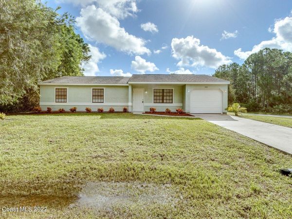201 Jefferson Avenue NW , Palm Bay, FL 32907