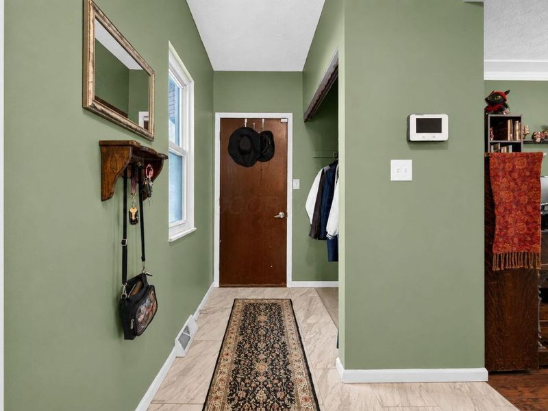 5093 Northtowne Boulevard, Columbus, OH 43229 Photo 6