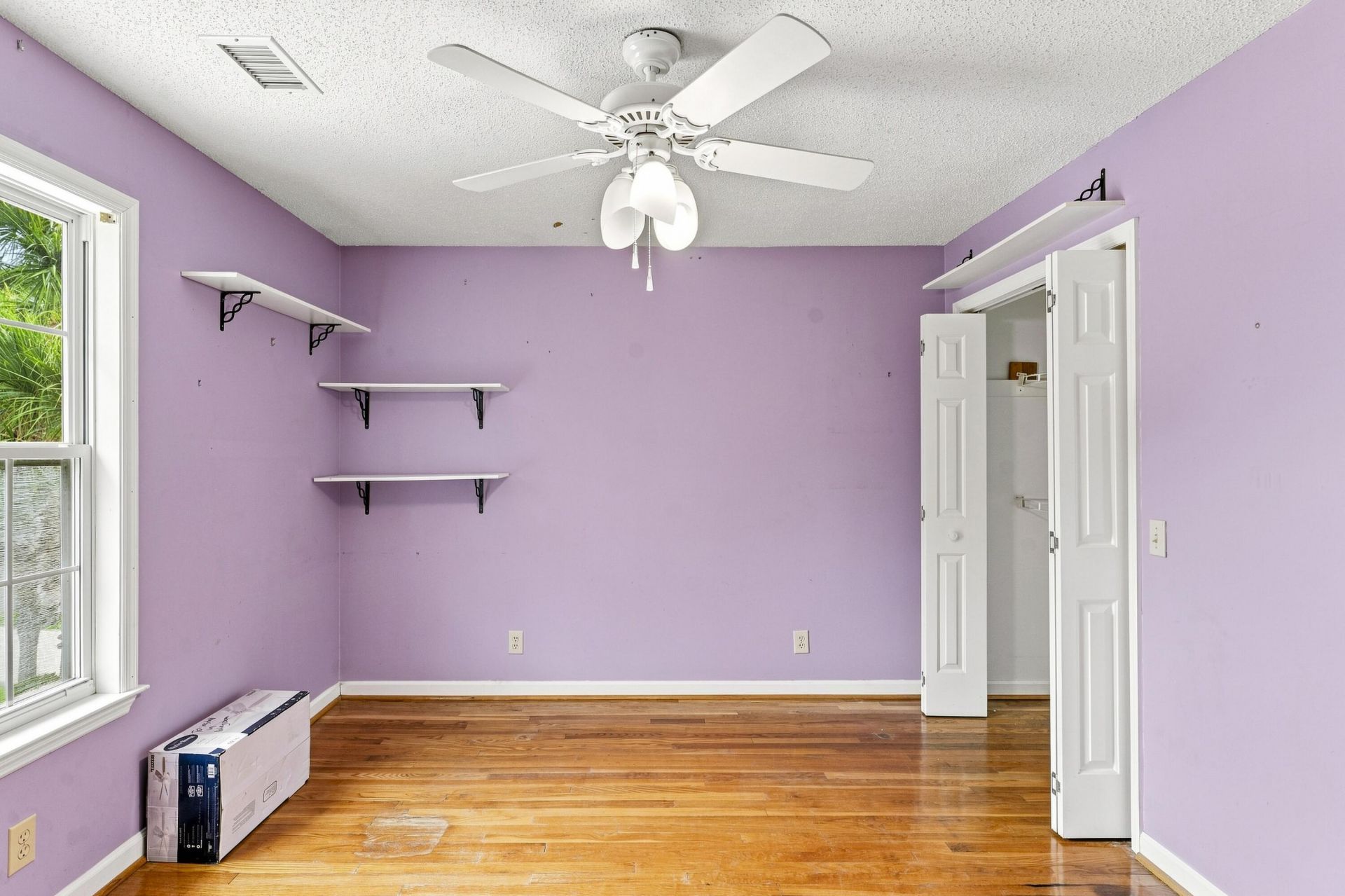 514 W Beach Photo 18