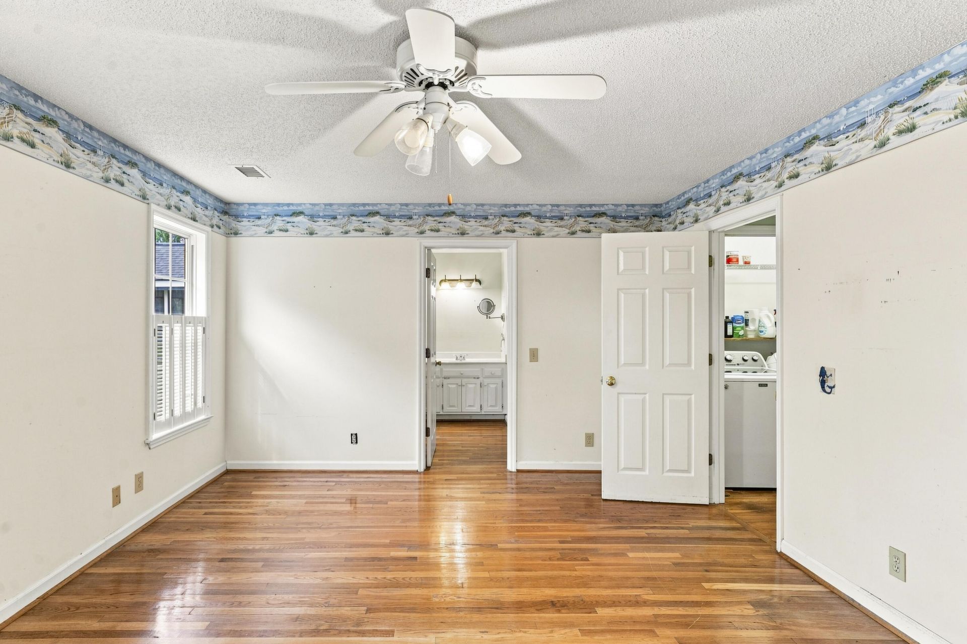 514 W Beach Photo 20