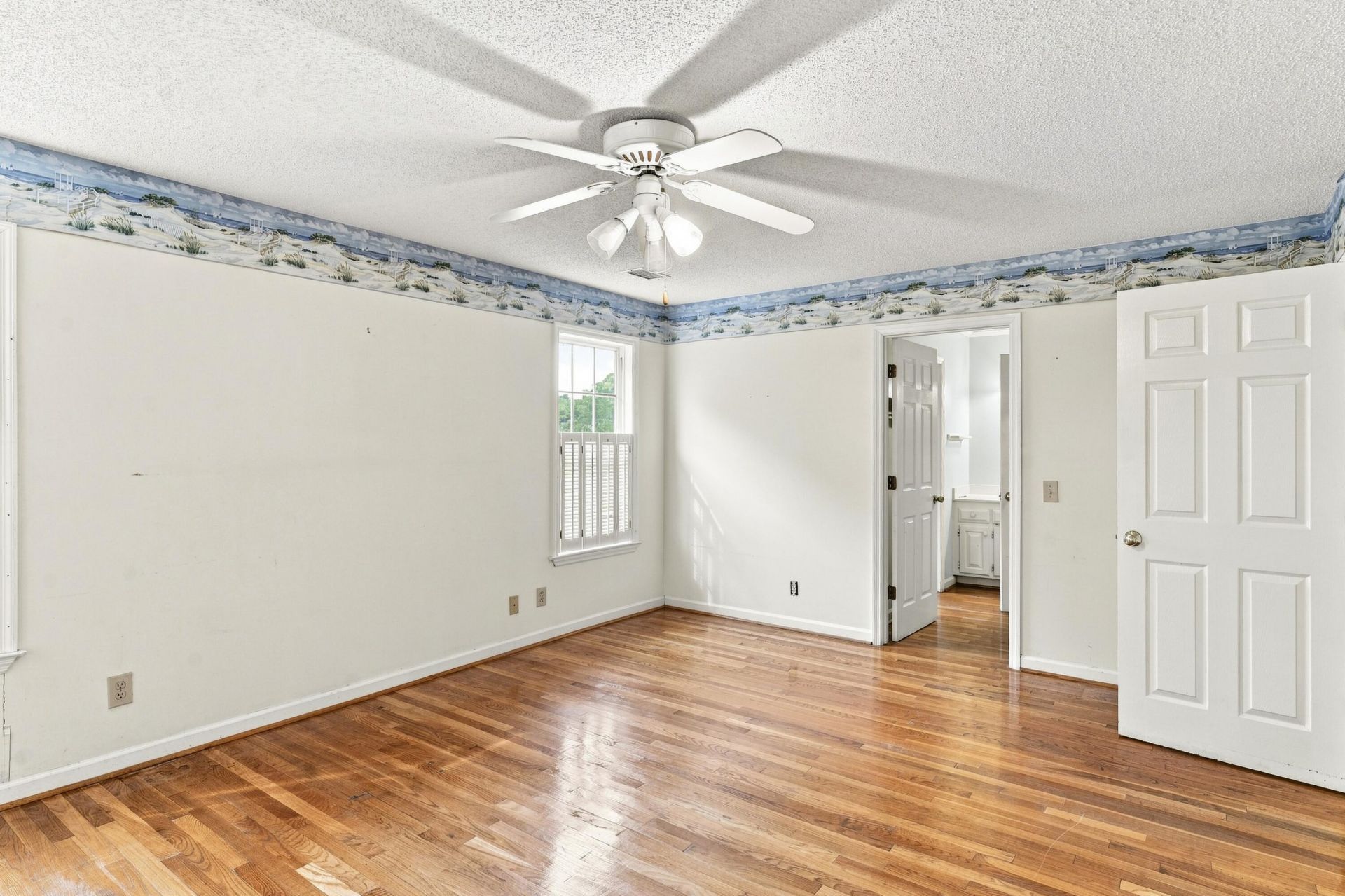 514 W Beach Photo 21