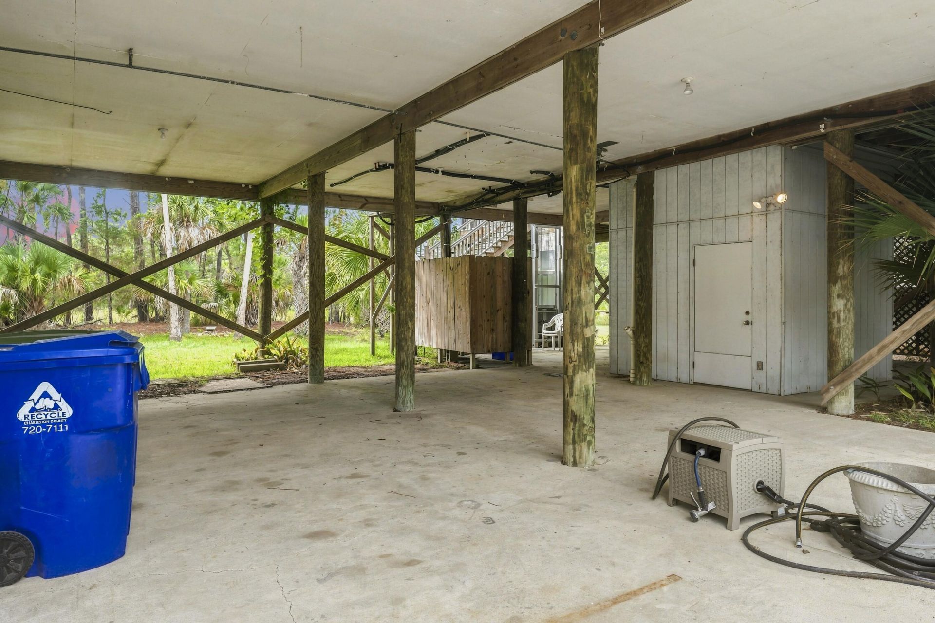 514 W Beach Photo 22