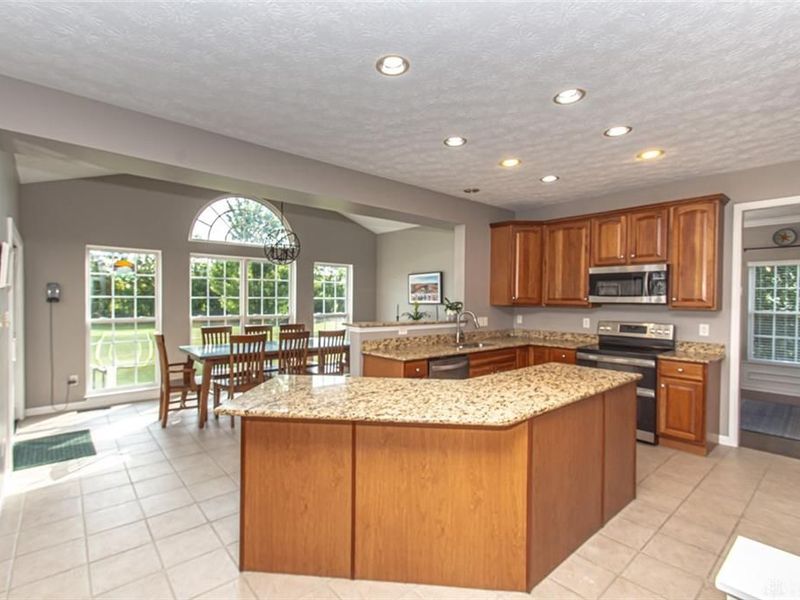 2650 Wyndham Drive, Beavercreek, OH 45431 Photo 5