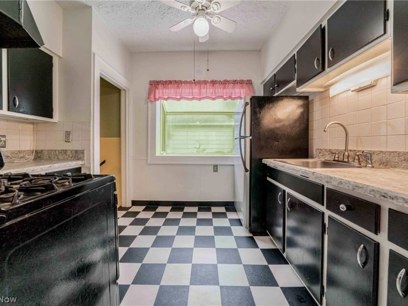 3034 W 112th Street , Cleveland, OH 44111 Photo 14