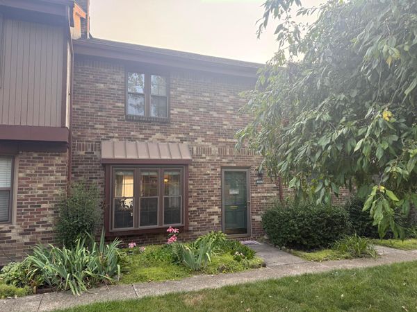 6206 Stornoway Drive S, Columbus, OH 43213