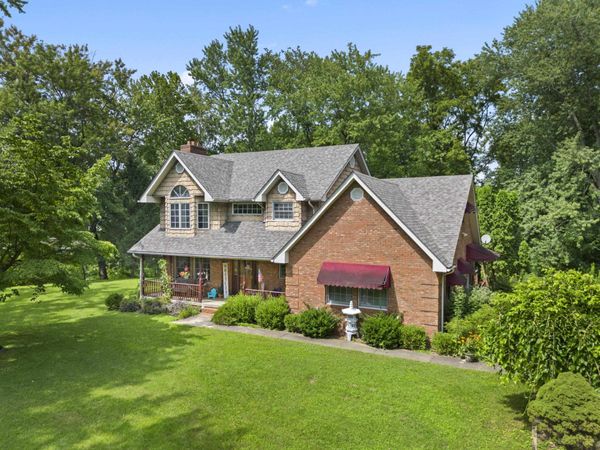 1130 Rainbow Dr , Portsmouth, OH 45662