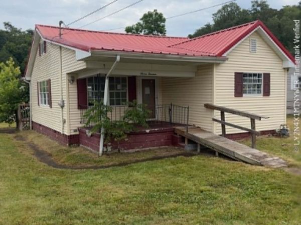 714 Newsome , Ashland, KY 41102