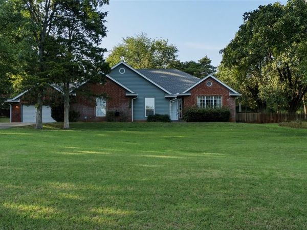 3333 Everett Drive, Edmond, OK 73013