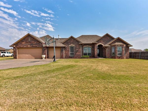 3477 NE Eastridge Circle, Piedmont, OK 73078