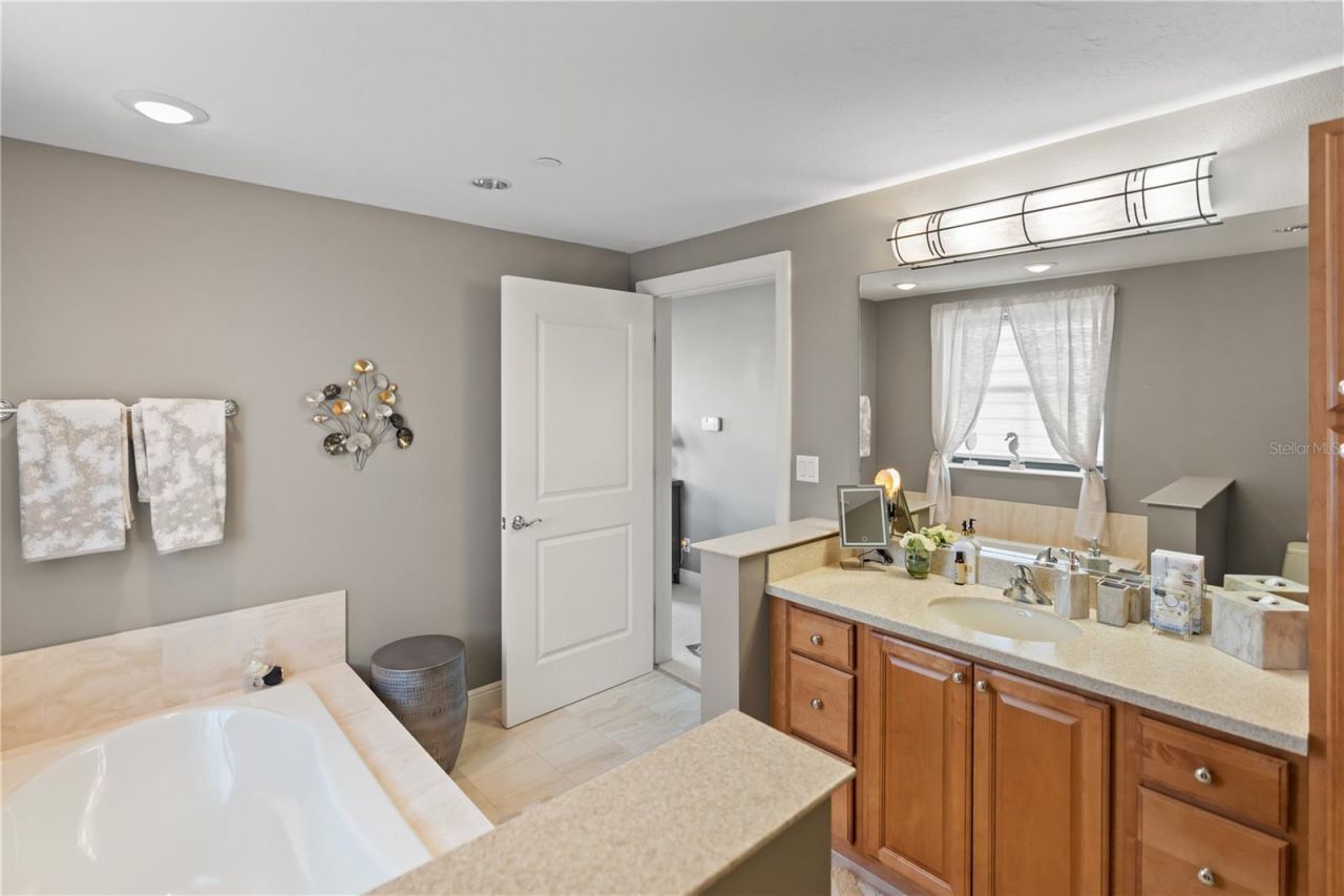 258 Golden Gate Point , Unit 701, Sarasota, FL 34236 Photo