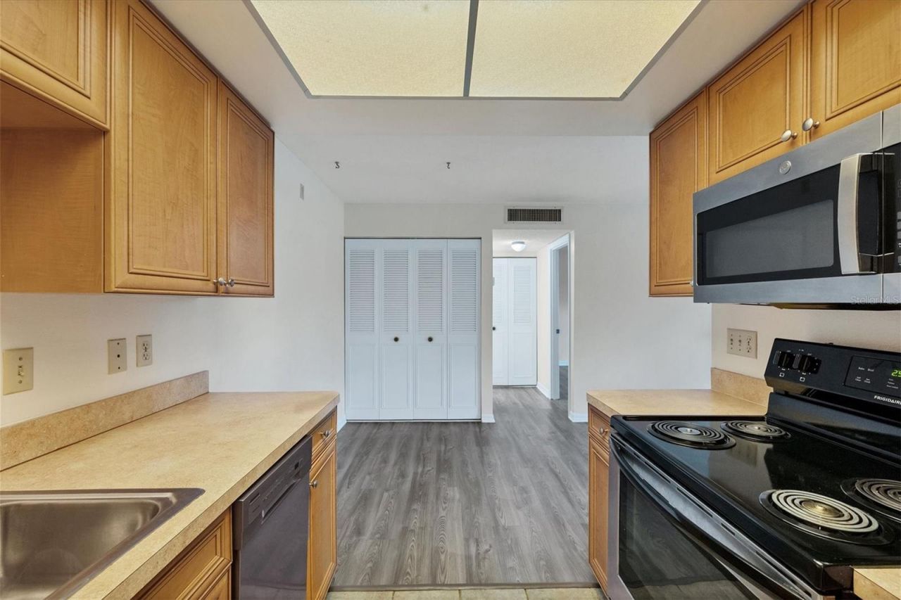 5800 Hollywood Boulevard, Unit 312, Sarasota, FL 34231 Photo