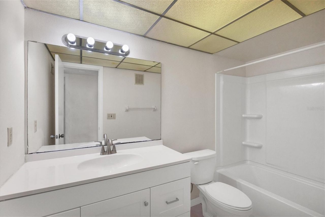 5800 Hollywood Boulevard, Unit 312, Sarasota, FL 34231 Photo