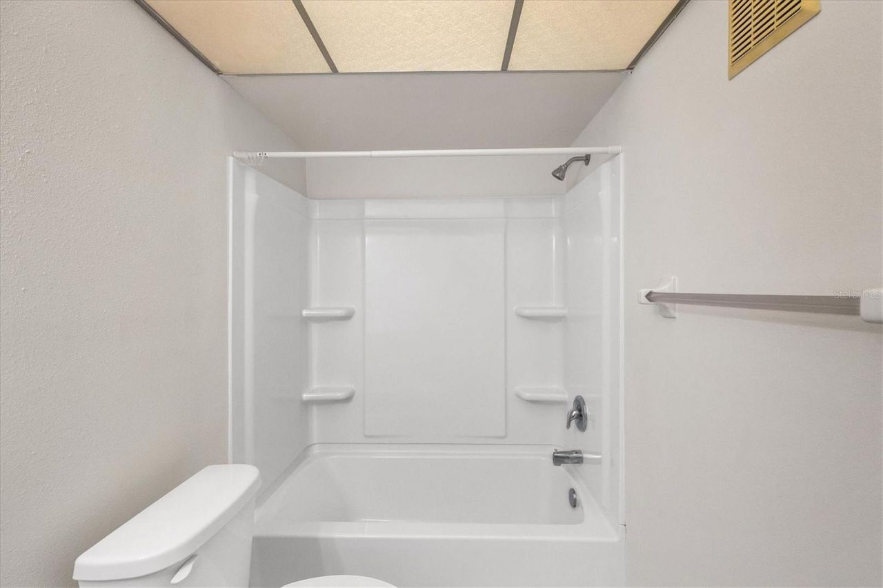 5800 Hollywood Boulevard, Unit 312, Sarasota, FL 34231 Photo