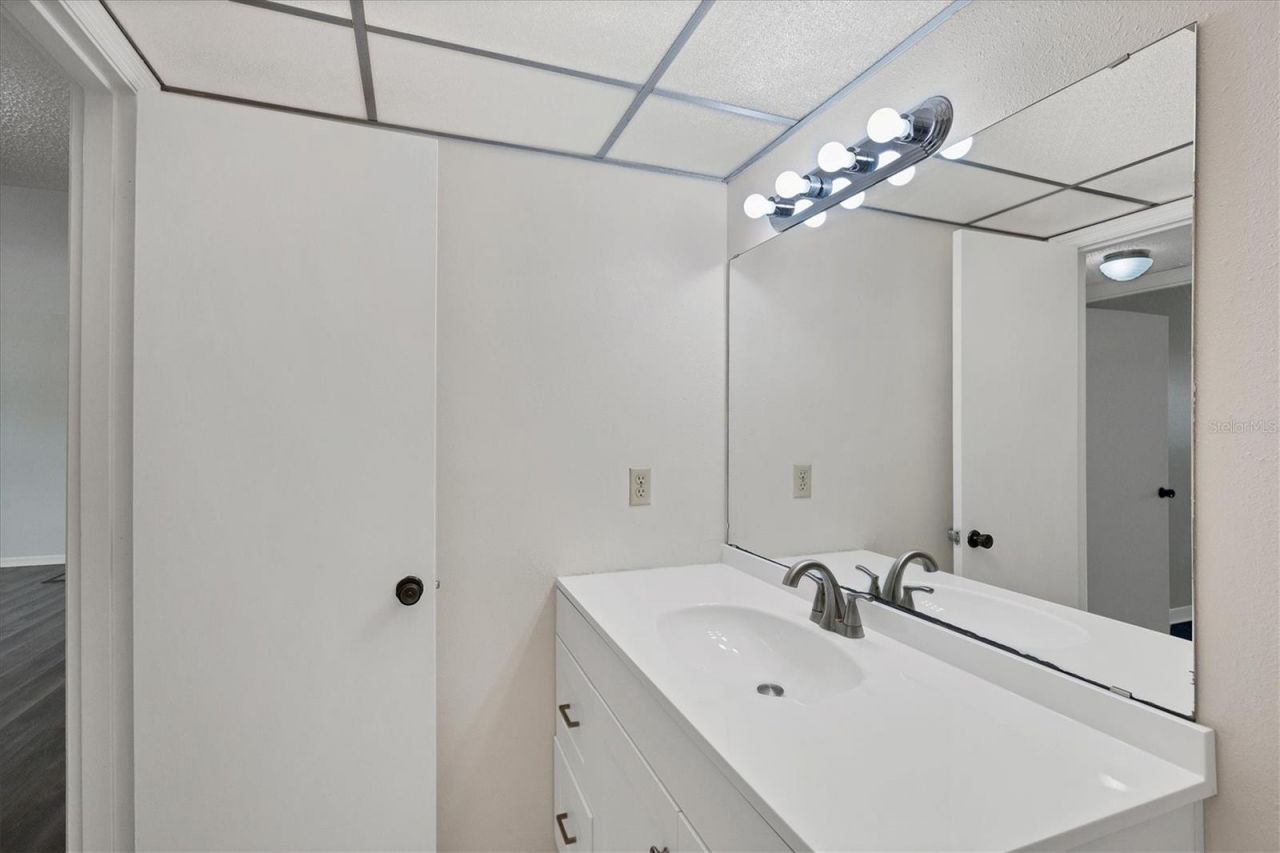 5800 Hollywood Boulevard, Unit 312, Sarasota, FL 34231 Photo