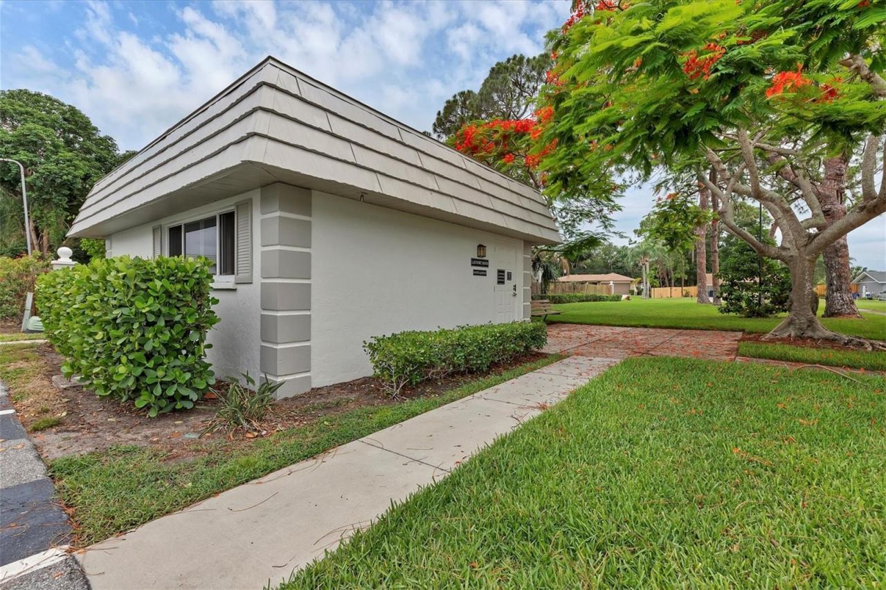 5800 Hollywood Boulevard, Unit 312, Sarasota, FL 34231 Photo