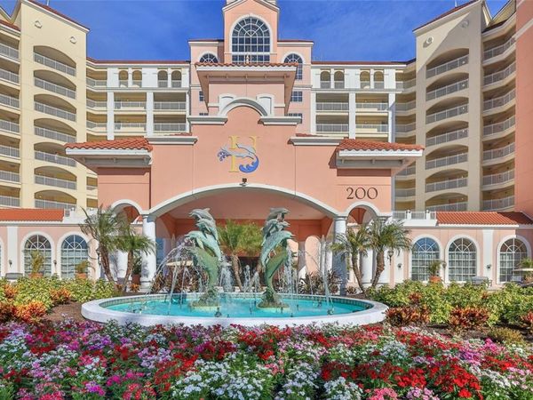 200 OCEAN CREST DRIVE, Unit 524, PALM COAST, FL 32137