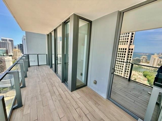 68 SE 6th St , Unit 2707, Miami, FL 33131 Photo