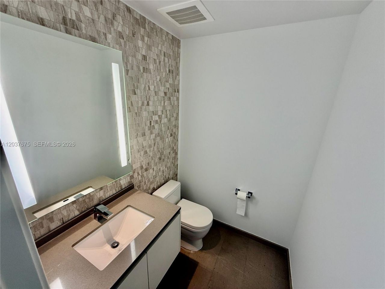 68 SE 6th St , Unit 2707, Miami, FL 33131 Photo