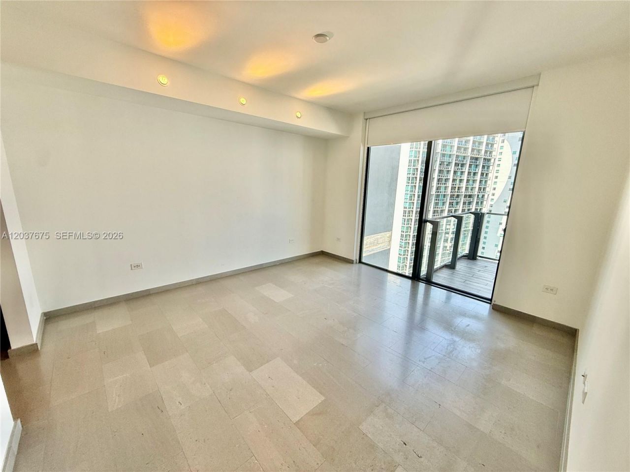 68 SE 6th St , Unit 2707, Miami, FL 33131 Photo