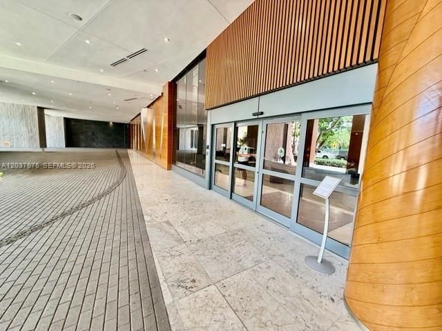 68 SE 6th St , Unit 2707, Miami, FL 33131 Photo