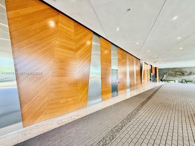 68 SE 6th St , Unit 2707, Miami, FL 33131 Photo